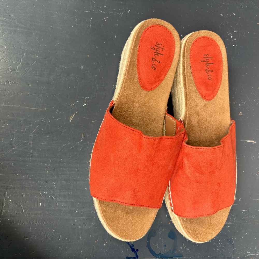 Style & Co. Orange platform slide sandals, size 8M